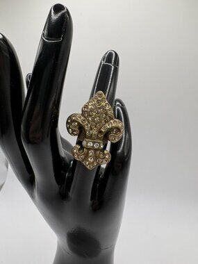 Sisi Amber Fleur De Lis Rhinestone Cocktail Statement Ring Gold Tone